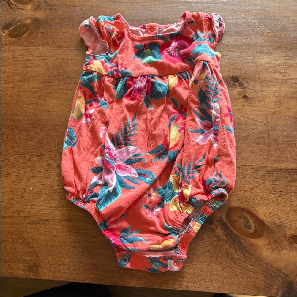 🩷 6 for $20 🩷 Floral Baby Romper
